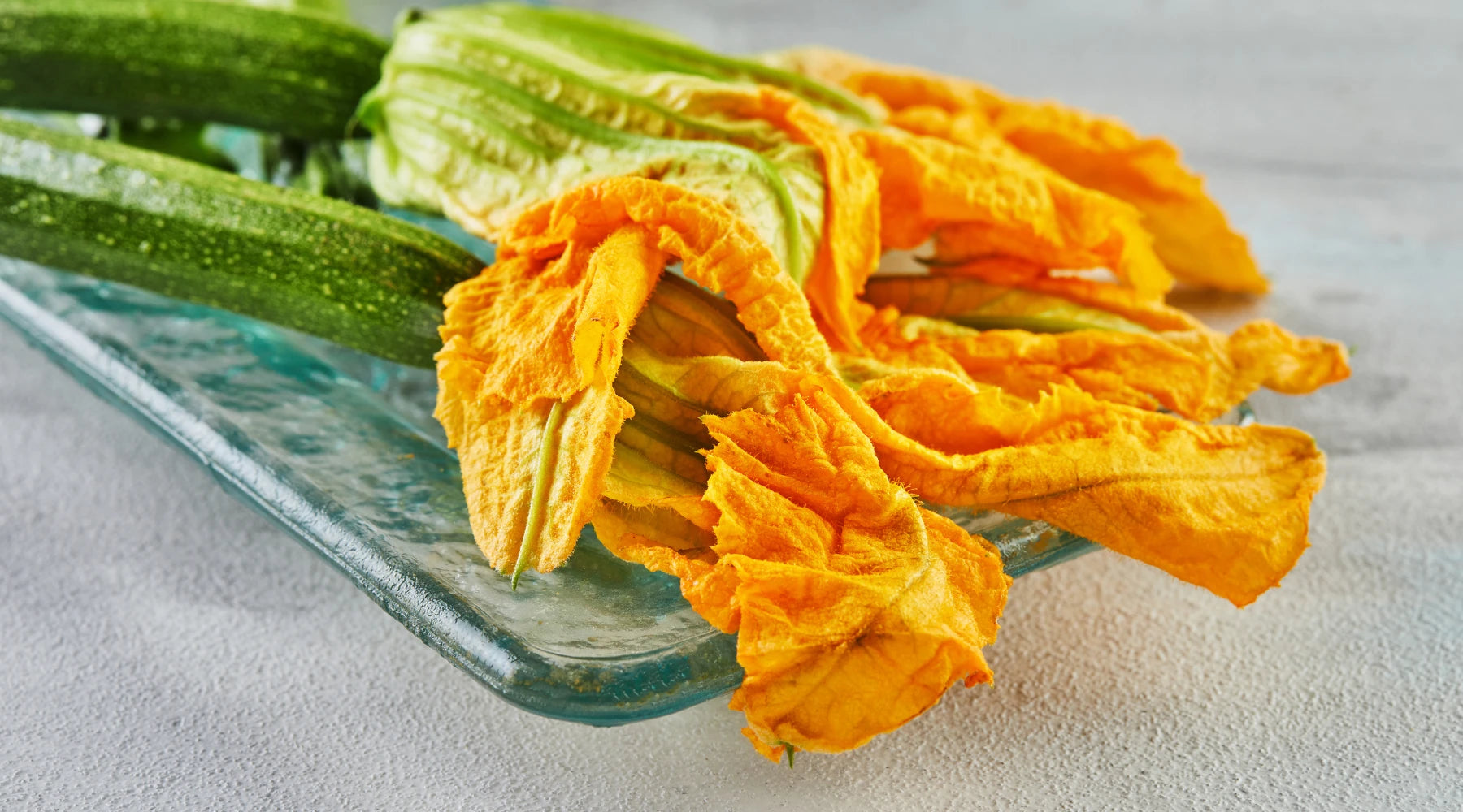 FLEURS DE COURGETTE : FRITES OU AU FOUR, DEUX FAÇONS DE LES SUBLIMER