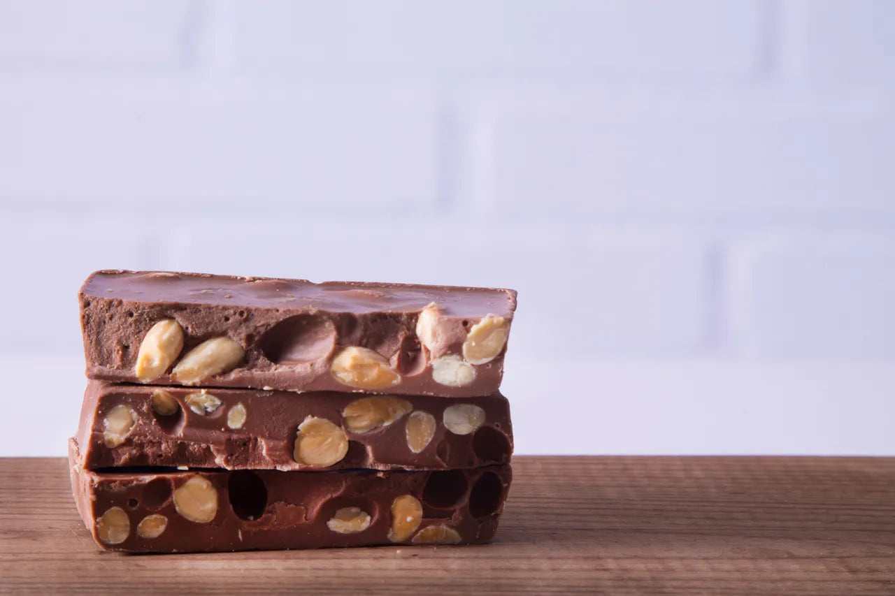 TORRONE AU CHOCOLAT : RECETTE MAISON FACILE ET SAVOUREUSE