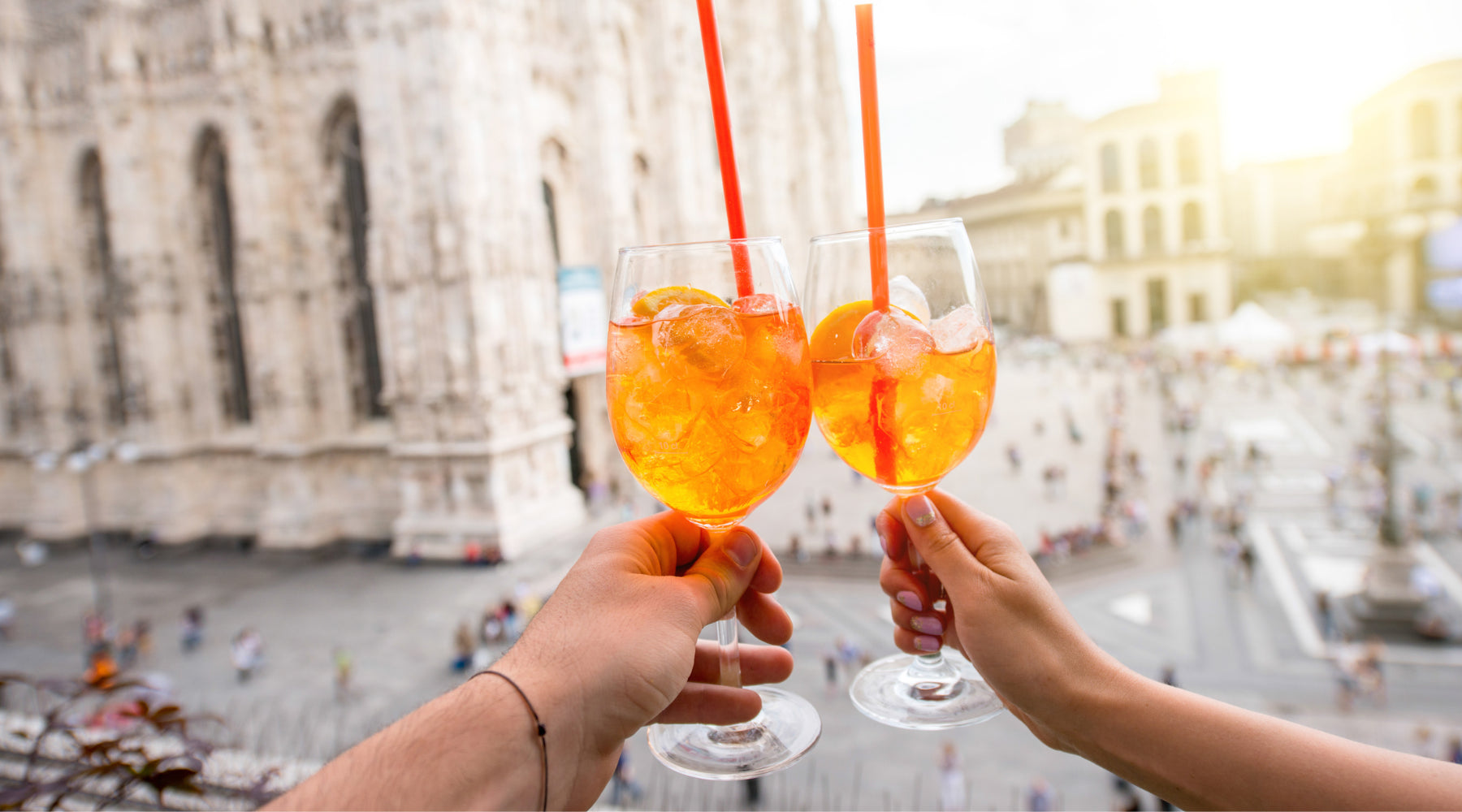 SPRITZ : L'EMBLÉMATIQUE COCKTAIL ITALIEN - SON HISTOIRE ET SA RECETTE !