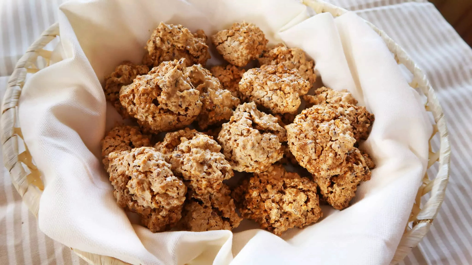 RECETTE DES BRUTTI MA BUONI : BISCUITS TRADITIONNELS DU PIÉMONT