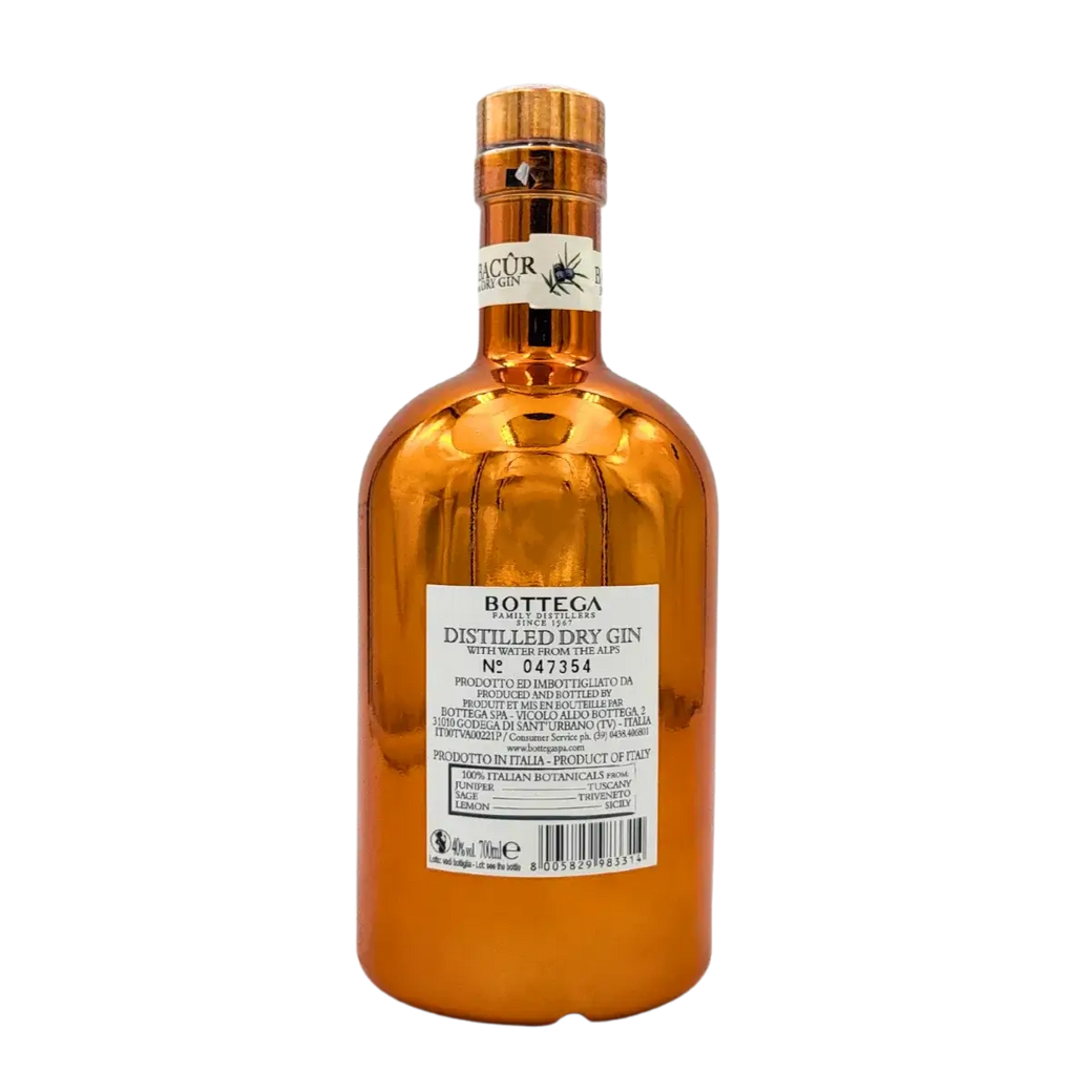 Bouteille de Gin Bagûr Bottega 70cl, gin italien distillé depuis 1967, avec plantes naturelles et eau pure des Alpes.
