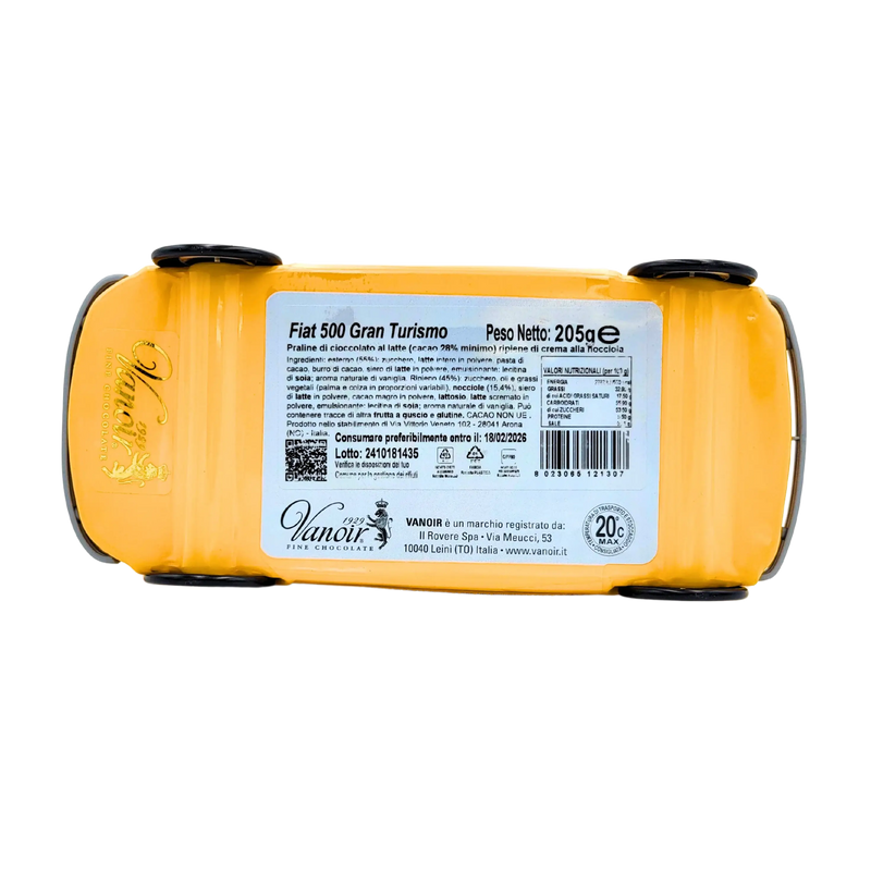 Vue du dessous de la maquette Fiat 500 Gran Turismo, avec étiquette des ingrédients et informations nutritionnelles.