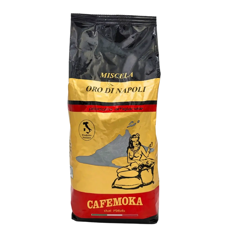 Sachet de café en grains CaféMoka Miscela Oro Di Napoli 1 kg, artisanal, mettant en valeur l’héritage et le savoir-faire.