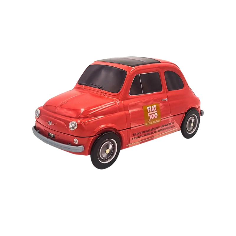 Miniature de Fiat 500 en rouge vif, accompagnée de chocolats italiens.