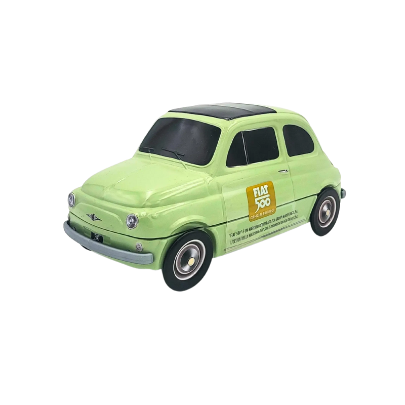 Miniature de Fiat 500 en vert pastel, accompagnée de chocolats italiens.