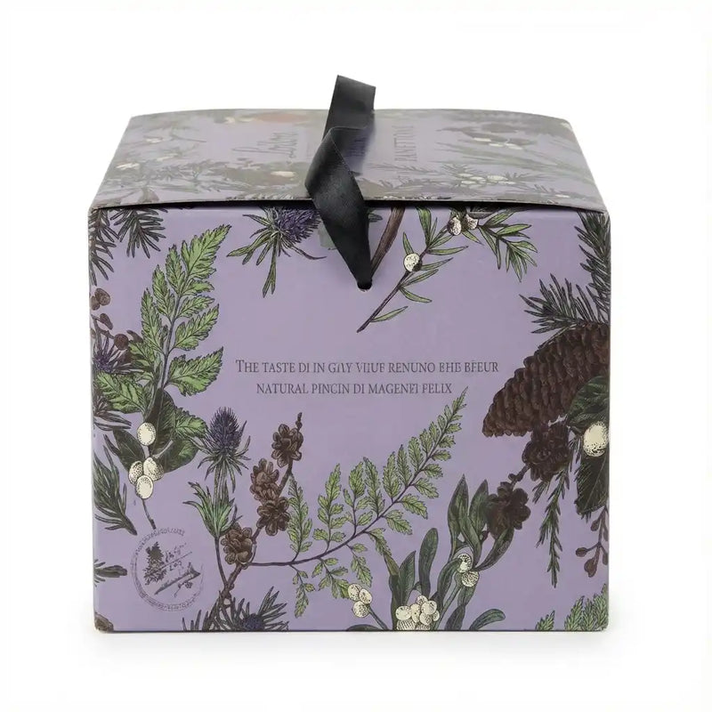 Intérieur du panettone Nerosale Loison – mie filante garnie de caramel salé et éclats de chocolat noir