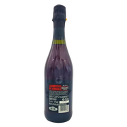 Bouteille de Lambrusco di Sorbara, vin rouge pétillant italien, 75cl, aux notes florales et fruitées, provenant d'Émilie-Romagne.