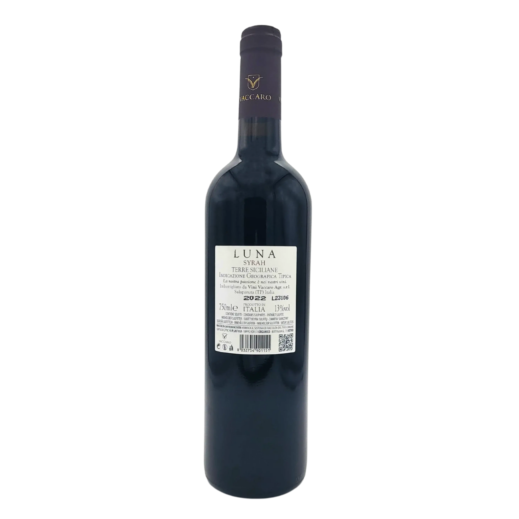 Bottle of red wine Luna Syrah Terre Siciliane IGT Vaccaro 75cl, elegant and fruity wine from Sicily.