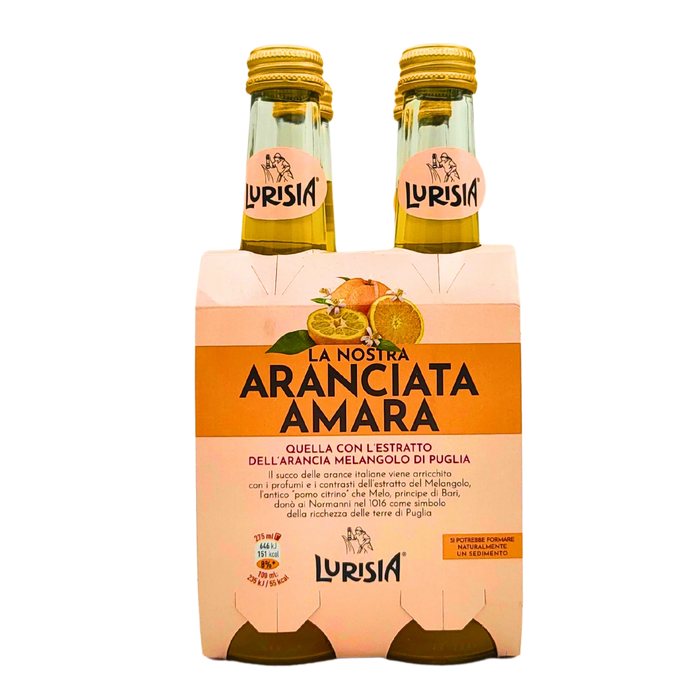 Pack de 4 bouteilles d'Aranciata Amara Lurisia 275 ml, présentation groupée du produit.