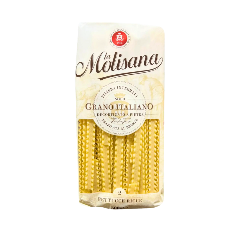 Vue avant du paquet de Fettucce Ricce La Molisana 500g, pâtes italiennes ondulées à base de blé 100% italien, fabriquées selon la méthode traditionnelle avec une filière intégrée et une finition au bronze.