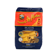 Emballage face avant des pâtes Rigatoni Pastificio Di Martino 500g, pâtes de Gragnano IGP traditionnelles italiennes.
