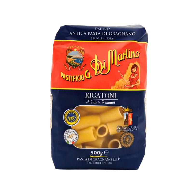Emballage face avant des pâtes Rigatoni Pastificio Di Martino 500g, pâtes de Gragnano IGP traditionnelles italiennes.
