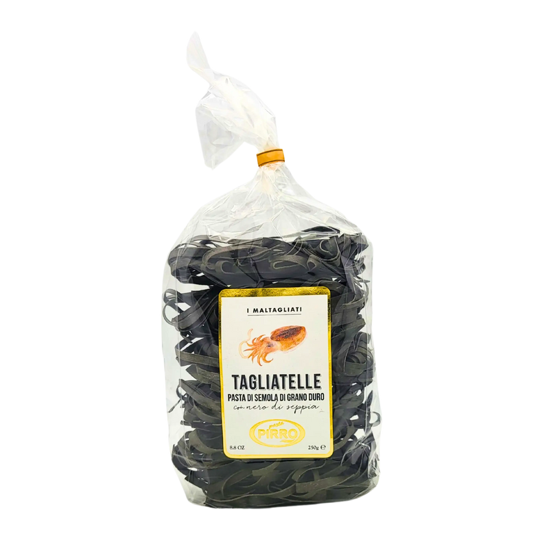 Pâtes à l’encre de seiche Pirro 250g - Tagliatelle artisanales noires de seiche en sachet transparent.