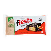 Emballage du gâteau Ferrero Fiesta 136g avec chocolat et noisettes en illustration.