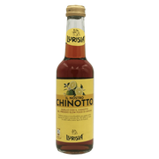 Chinotto Lurisia 27,5 cl, boisson artisanale italienne au design citronné, symbole du savoir-faire traditionnel.